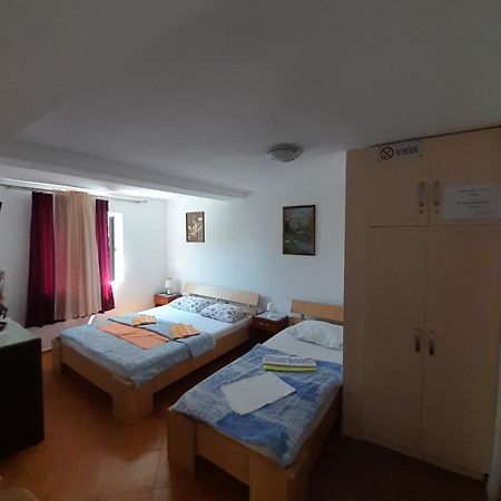 Apartments Kovacevic Petrovac Δωμάτιο φωτογραφία