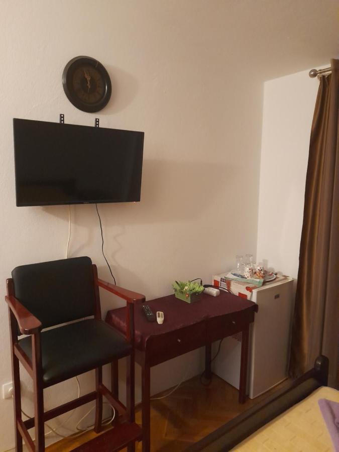 Apartments Kovacevic Petrovac Εξωτερικό φωτογραφία