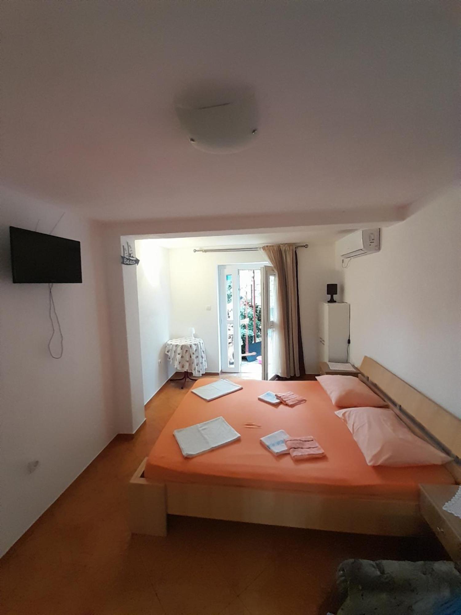Apartments Kovacevic Petrovac Δωμάτιο φωτογραφία