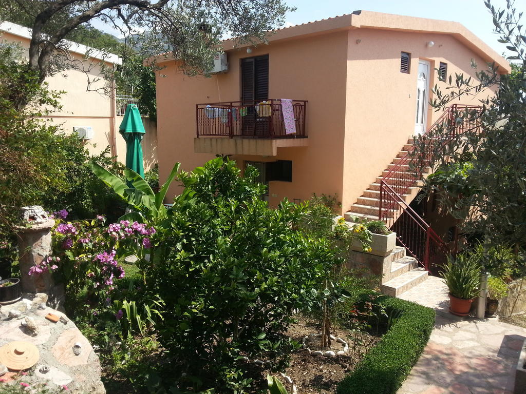 Apartments Kovacevic Petrovac Εξωτερικό φωτογραφία
