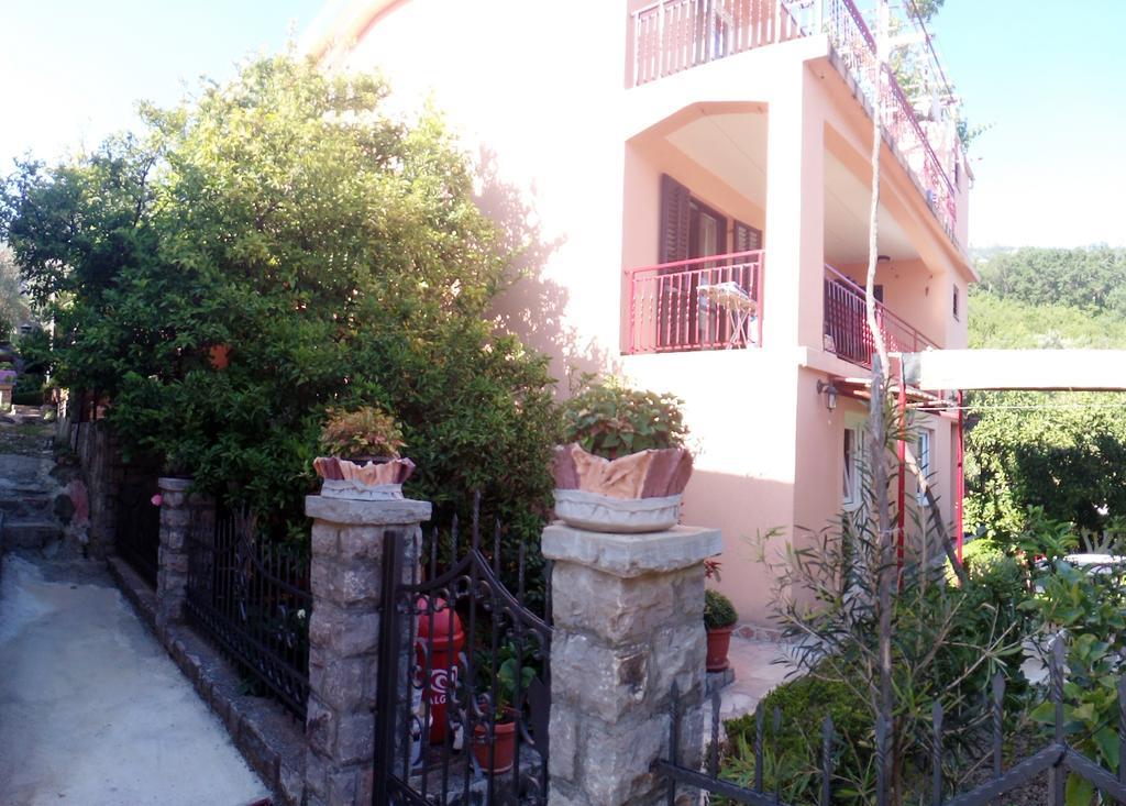 Apartments Kovacevic Petrovac Εξωτερικό φωτογραφία